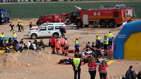 El accidente que se ha simulado ha sido el aterrizaje forzoso de un avi&oacute;n de pasajeros a unos 4,5 km de la pista