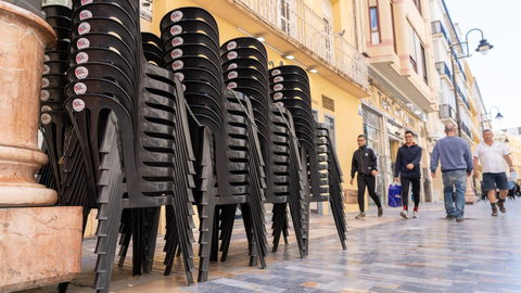 Imagen de archivo de sillas para la Semana Santa