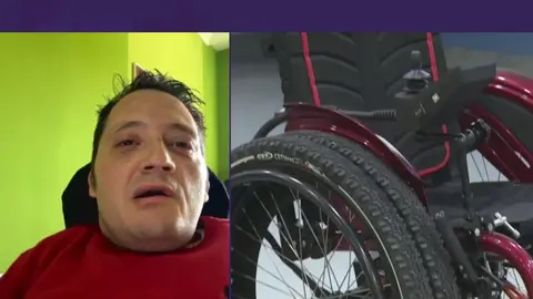 Juan Antonio Carrasco, emprendedor capaz de convertir una silla de ruedas tradicional en una el&eacute;ctrica (foto: La 7)