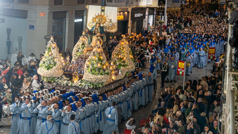 La primera procesi&oacute;n de Espa&ntilde;a sale en la madrugada del Viernes de Dolores desde Cartagena