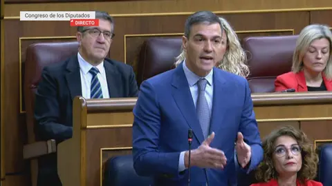 Pedro S&aacute;nchez, presidente del Gobierno de Espa&ntilde;a en la Sesi&oacute;n de Control en el Congreso (foto: La 7)