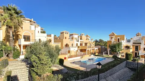 Viviendas en Los Alc&aacute;zares