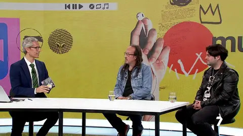 Luis Alc&aacute;zar entrevista a Fanfarrones (foto: La 7)