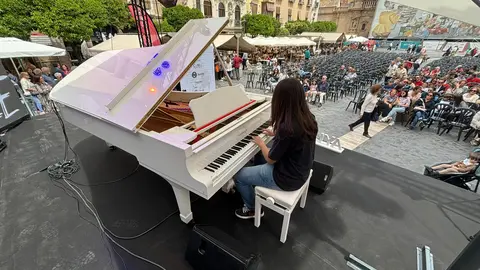 Pianos en la calle