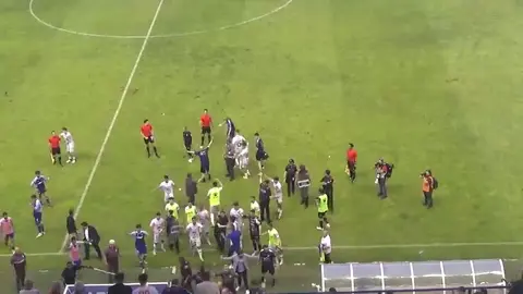 El Yeclano Deportivo sufre una ' ' 'batalla campal' en el