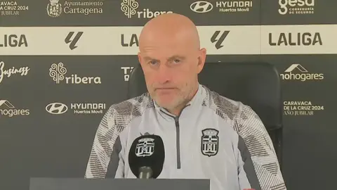 Juli&aacute;n Calero, entrenador del FC Cartagena (foto: La 7)