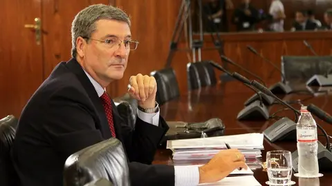 El exdirector general de IDEA Miguel &Aacute;ngel Serrano en la comisi&oacute;n del caso ERE en Andaluc&iacute;a (foto: Ep)
