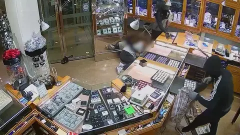 Robo en una joyer&iacute;a de la pedan&iacute;a cartagenera de La Palma (foto: GC)
