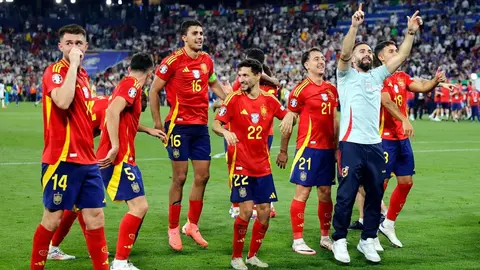 Celebraci&oacute;n de Espa&ntilde;a tras ganar a Francia y pasar a la final de la Eurocopa 2024 (foto: EFE)