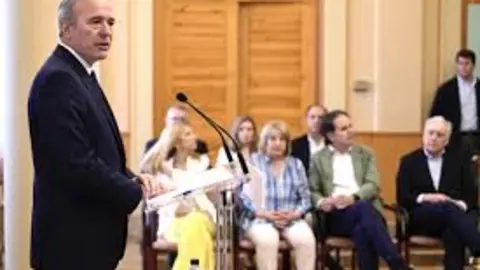 Jorge Azc&oacute;n informa sobre las modificaciones realizadas en el Gobierno de Arag&oacute;n tras la renuncia de Vox (foto: EP)