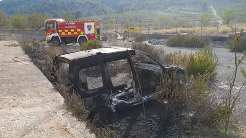 Incendio en el paraje bullense de Ucenda (foto: 112 de la Regi&oacute;n de Murcia)