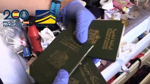 Cae una red acusada de introducir en Espa&ntilde;a a un millar de migrantes sirios y argelinos