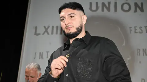 Omar Montes recogi&oacute; el 'Castillete de Oro'