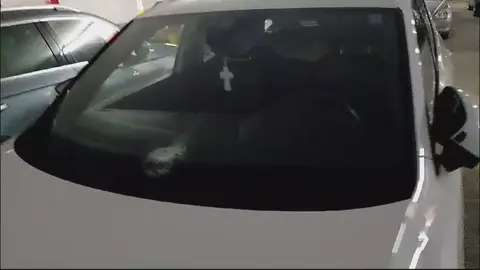 Veh&iacute;culo da&ntilde;ado en la autov&iacute;a de La Manga