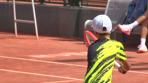 ZZZ TENIS_frame_257