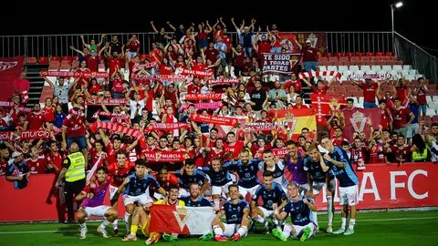 Victoria para el Real Murcia en Sevilla (foto: @realmurciacfsad)
