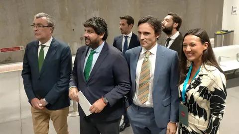 El presidente del Gobierno murciano, Fernando L&oacute;pez Miras, durante el acto de presentaci&oacute;n del tren Ouigo (foto: agencias)