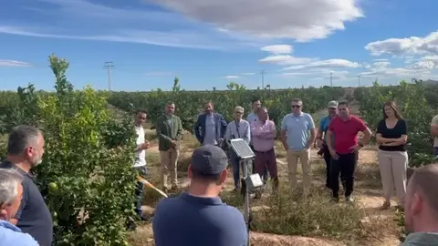 Parlamentarios regionales visitan la finca en Fuente &Aacute;lamo | COAG