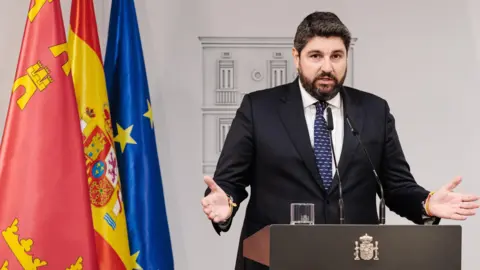 Foto de archivo del presidente de la Regi&oacute;n de Murcia, Fernando L&oacute;pez Miras - Carlos Luj&aacute;n