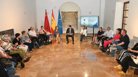 El presidente de la Comunidad, Fernando L&oacute;pez Miras, recibi&oacute; hoy a la presidenta de la Asociaci&oacute;n ELA Regi&oacute;n de Murcia (foto: CARM)
