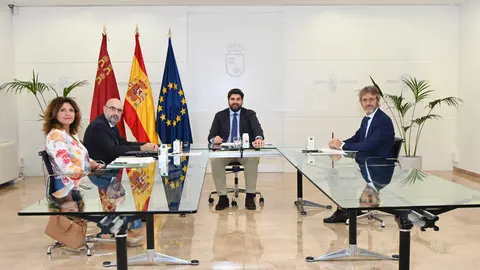 Reuni&oacute;n mantenida en el Palacio de San Esteban con los responsables nacional y regional de CSIF