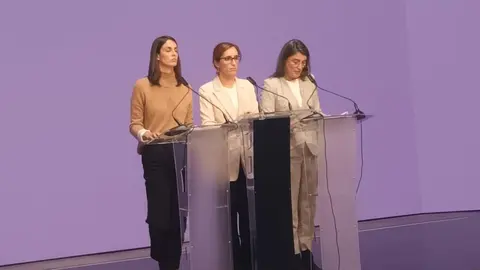 La coportavoz de M&aacute;s Madrid y ministra de Sanidad, M&oacute;nica Garc&iacute;a, junto a Rita Maestre y Manuela Bergerot