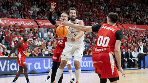 El UCAM Murcia cae ante el Real Madrid en El Palacio (foto: Liga Endesa)