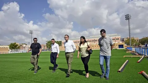 Renovaci&oacute;n del c&eacute;sped en cinco campos de f&uacute;tbol municipales