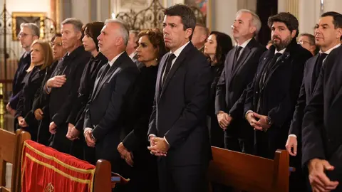 El presidente de la Regi&oacute;n de Murcia, Fernando L&oacute;pez Miras, asiste a la misa funeral en memoria de los fallecidos a causa de la DANA