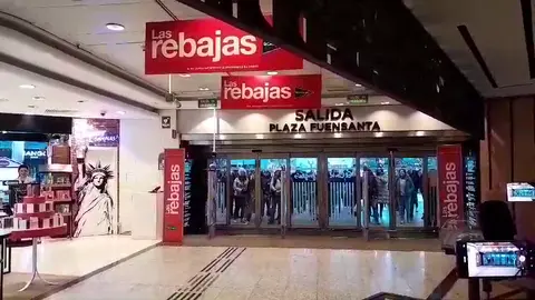Primero clientes de las rebajas de este 2025