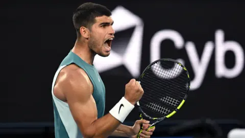 Alcaraz celebra en el Open de Australia