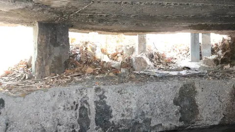 Detalle del interior de una de las construcciones que ha recibido la declaraci&oacute;n de Bien Inventariado