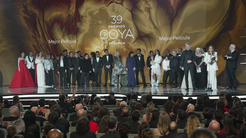 Los ganadores, en el escenario
