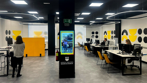 El modelo de las oficinas 'store' apuesta por los espacios abiertos y accesibles y una atenci&oacute;n personalizada