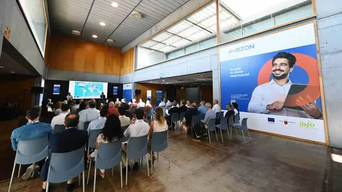 Imagen de una de las charlas del 'Foro Horizon' celebrada el a&ntilde;o pasado en el Auditorio V&iacute;ctor Villegas.
