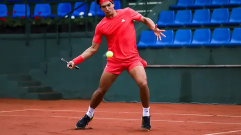 El tenista portugu&eacute;s Henrique Rocha, campe&oacute;n de la edici&oacute;n del 2024 del Challenger Costa C&aacute;lida Regi&oacute;n de Murcia, se despide del torneo (foto: ATP Challenger Costa C&aacute;lida Regi&oacute;n de Murcia)