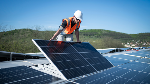 Las tensiones con EE.UU. impulsan los lazos con China: Mula, recibe inversi&oacute;n asi&aacute;tica en la fotovoltaica