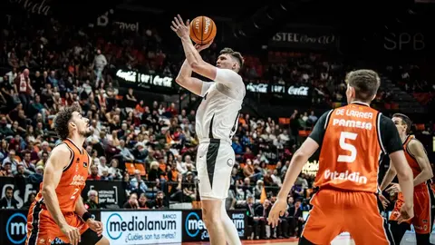 Victoria del UCAM Murcia en Valencia