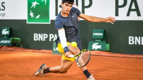 Carlos Alcaraz durante un torneo