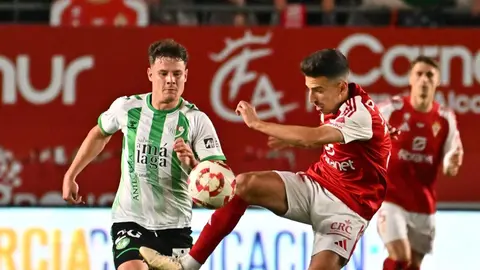 Lance del partido entre el Real Murcia y el Antequera (foto: Real Murcia)