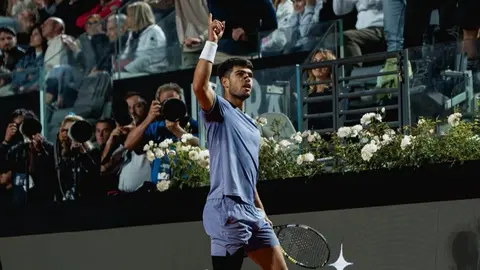 Carlos Alcaraz gana a Laslo Djere y pasa a octavos del torneo de Roma (foto: Agencias)