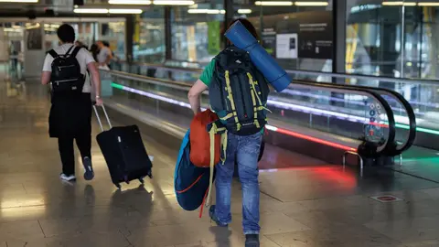 Viajeros en el Aeropuerto de Barajas
