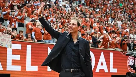 Homenaje a Rafa Nadal en Roland Garros (foto: EP)