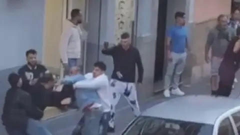 Pelea junto a una peluquer&iacute;a de Cieza