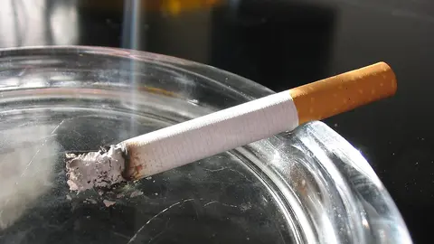 Imagen de archivo de un cigarrillo