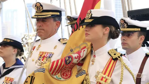 La Princesa de Asturias abandera la jura de Bandera a bordo del buque 'Juan Sebasti&aacute;n Elcano', a 10 de mayo de 2025, en Cartagena de Indias, Colombia (foto: Casa Real)