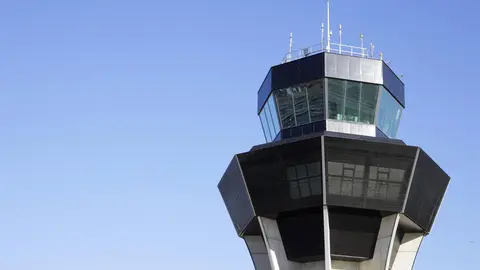 Imagen de la Torre de Control del Aeropuerto Internacional de la Regi&oacute;n de Murcia