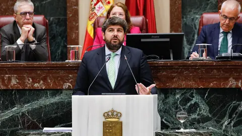 El presidente del Gobierno Regional, Fernando L&oacute;pez Miras, durante su intervenci&oacute;n en el primer d&iacute;a del Debate del Estado de la Regi&oacute;n (foto: EP)