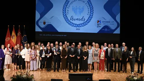 El presidente de la Comunidad, Fernando L&oacute;pez Miras, clausura la entrega de los Premios Europeos de la Econom&iacute;a Social 2025, que reconocen las mejores iniciativas en este modelo econ&oacute;mico
- COMUNIDAD