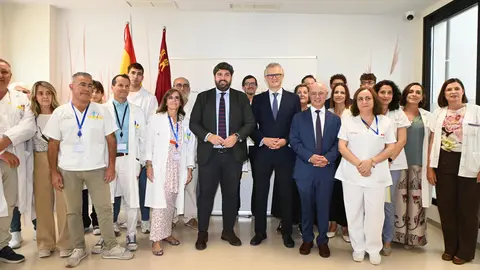 L&oacute;pez Miras visita la nueva planta de enfermos agudos de la Unidad de Psiquiatr&iacute;a y Salud Mental del Hospital Morales Meseguer de Murcia